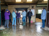 AK021025-94 - Alan King Stable Visit